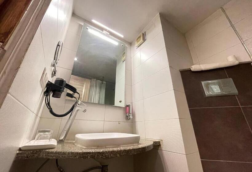 Номер Executive, Surasena Regal Vista Agra