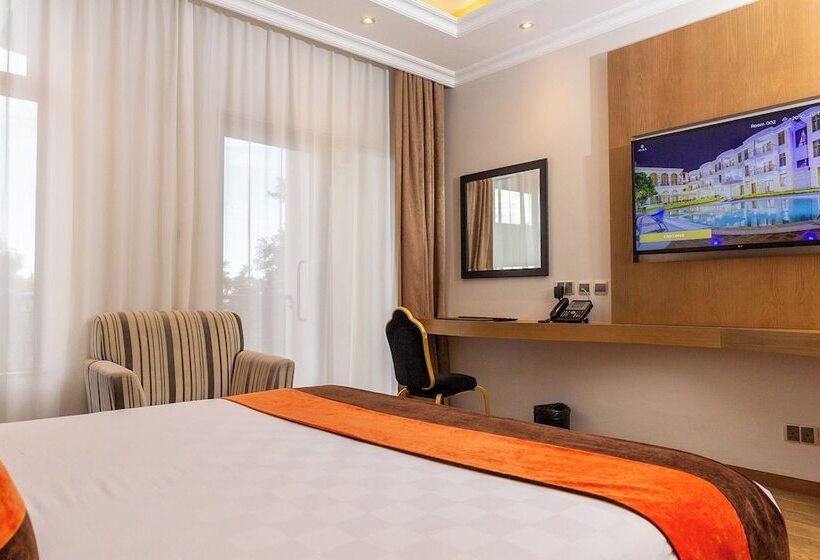 سوییت جونیور, Alba Hotel Meru