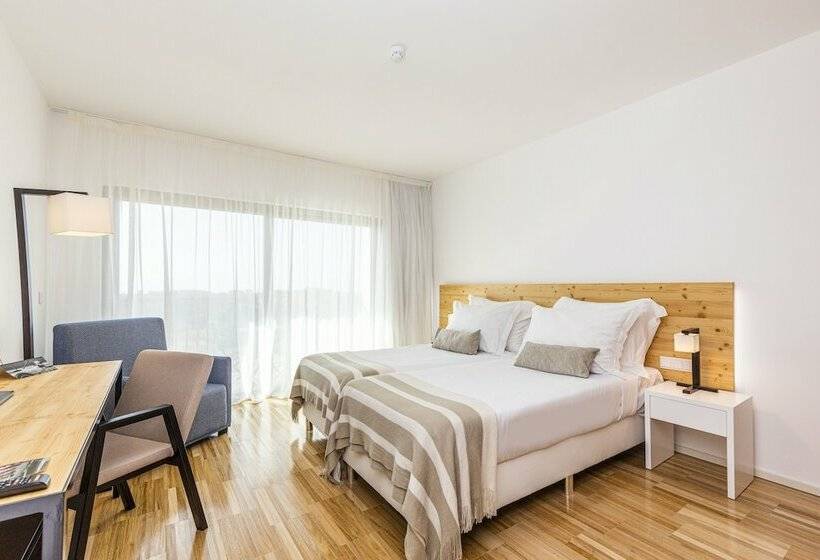 Классический Номер, Algarve Race Resort