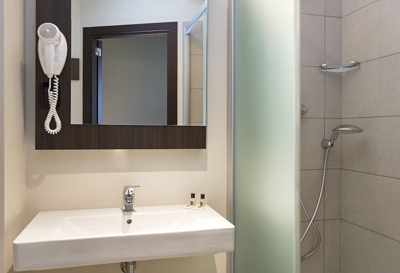 适合残疾人使用的标准间, B&b Hotel Milano Cenisio Garibaldi