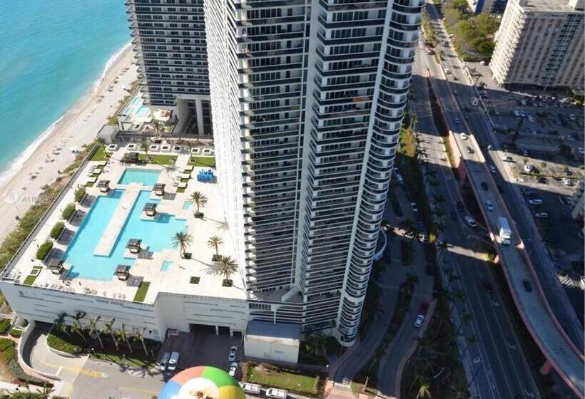 Люкс, Upscale Comfort And Breathtaking Views At H Hollywood Residences By Zelloo