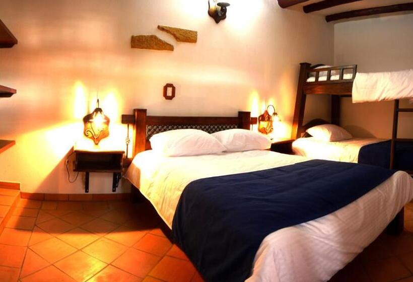 Четырехместный Номер Стандарт, Boutique Villa Roma
