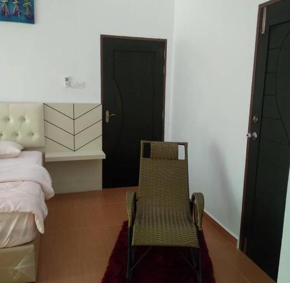 سوئیت با تخت بزرگ, Captain S Cabin Resort   Naval Heritage