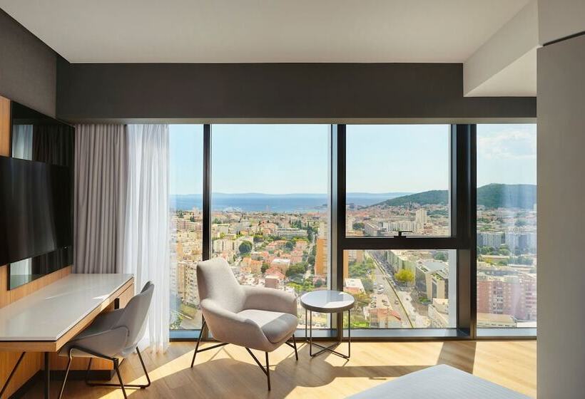 غرفة سوبيريور مطلّة علي البحر, Ac Hotel By Marriott Split