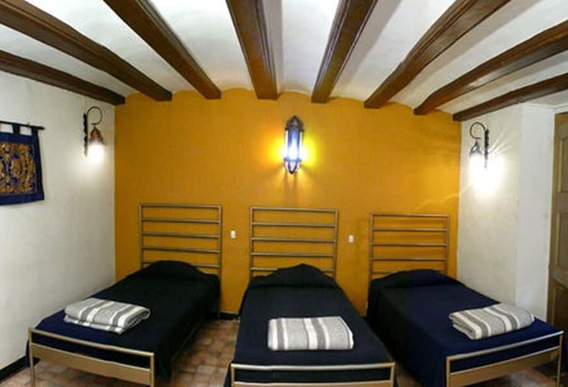 Трехместный Номер Стандарт Совместная Ванная, Palace Guesthouse