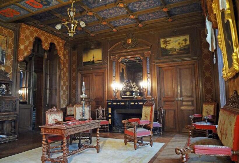 패밀리 룸, Château De Ternay