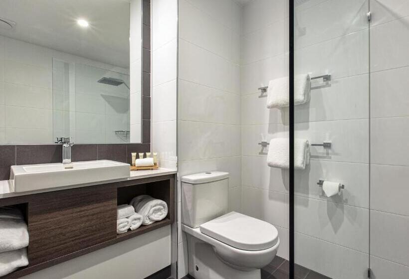 디럭스 룸 킹사이즈 침대, Mercure Sunshine Coast Kawana Waters