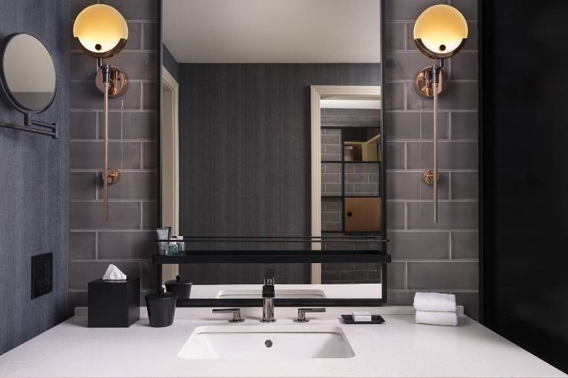 اتاق لوکس, V One Vogue