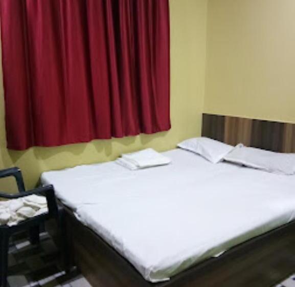 Номер Deluxe, Goroomgo Vivek Patna