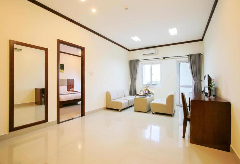 سوییت جونیور, Ban Thach Riverside Hotel & Resort