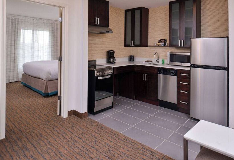 Люкс, Residence Inn By Marriott Cedar Rapids South