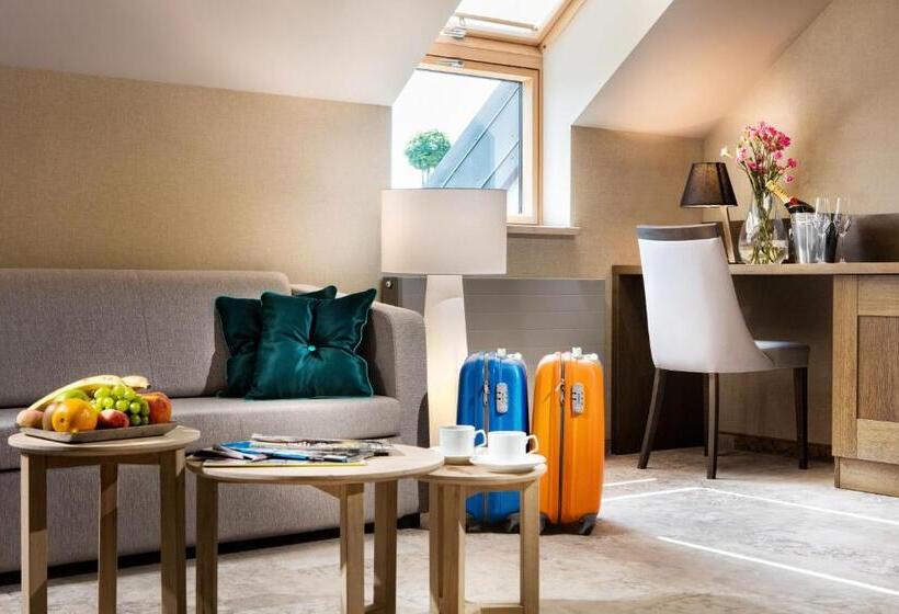 Семейный Номер Deluxe, Szary Residence