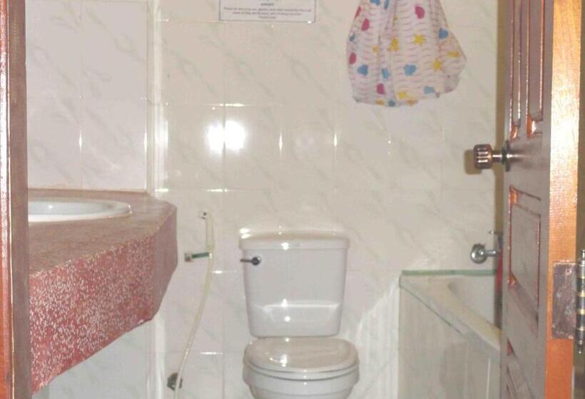 Номер Стандарт Трехместный, Greenpark Village Guesthouse