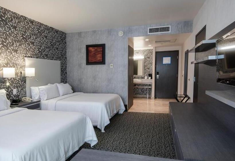 اتاق استاندارد با چشم‌انداز باغ, Holiday Inn Express & Suites Queretaro, An Ihg