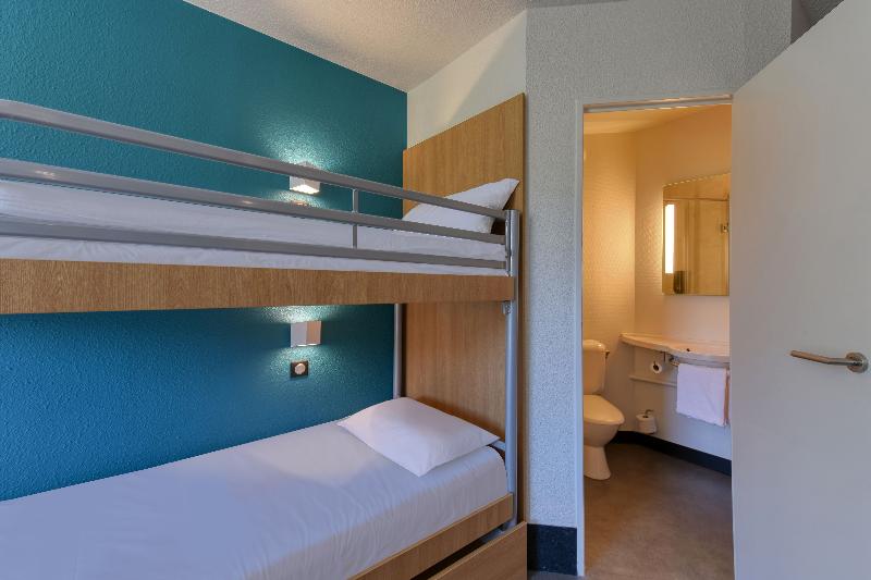 Четырехместный Номер Стандарт, B&b Hotel Brive La Gaillarde