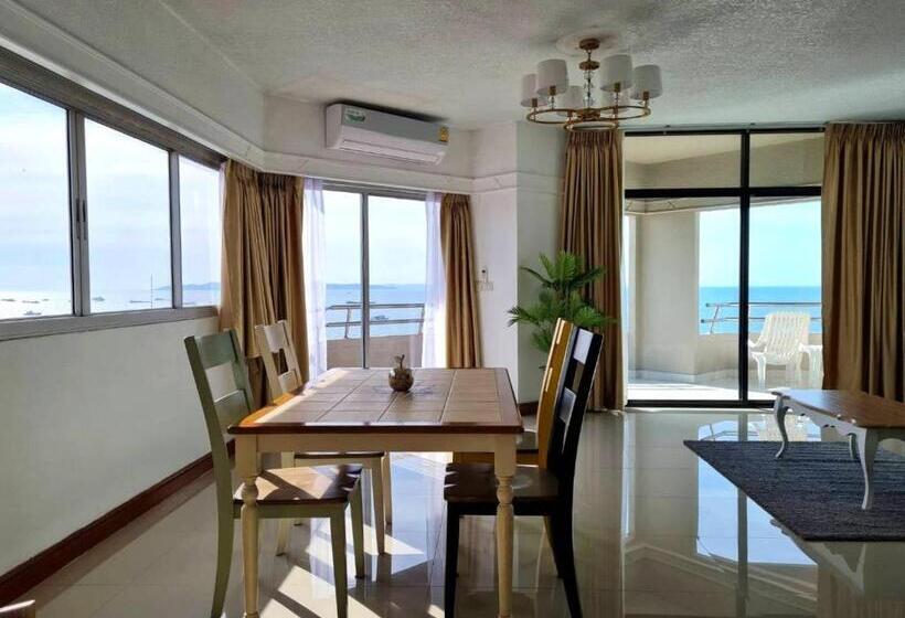 جناح سوبيريور مطل علي البحر, Markland Beach View