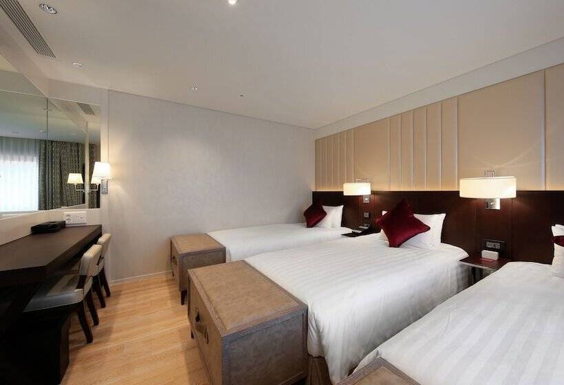 Номер Стандарт Трехместный, Solaria Nishitetsu Hotel Seoul Myeongdong