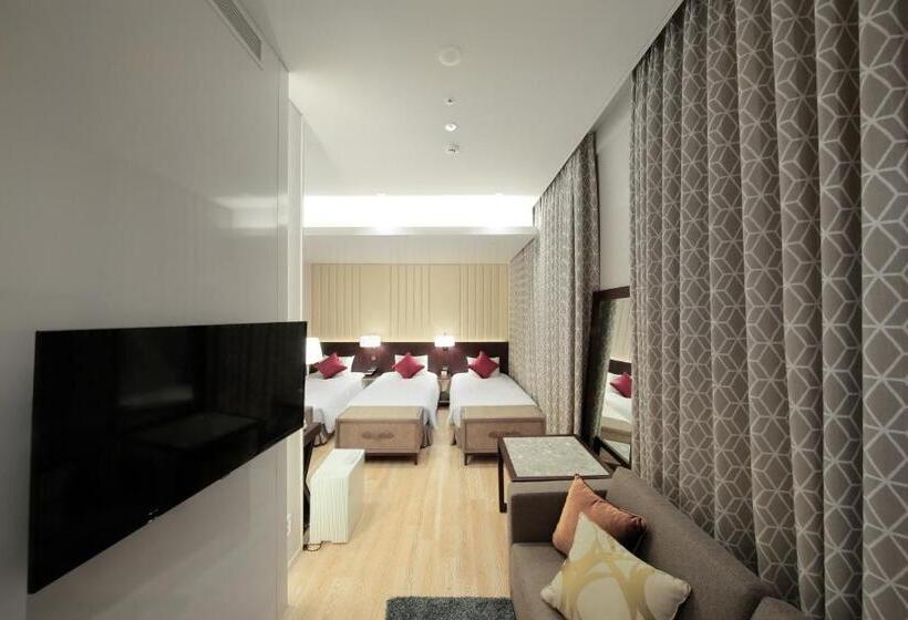 Номер Стандарт Трехместный, Solaria Nishitetsu Hotel Seoul Myeongdong