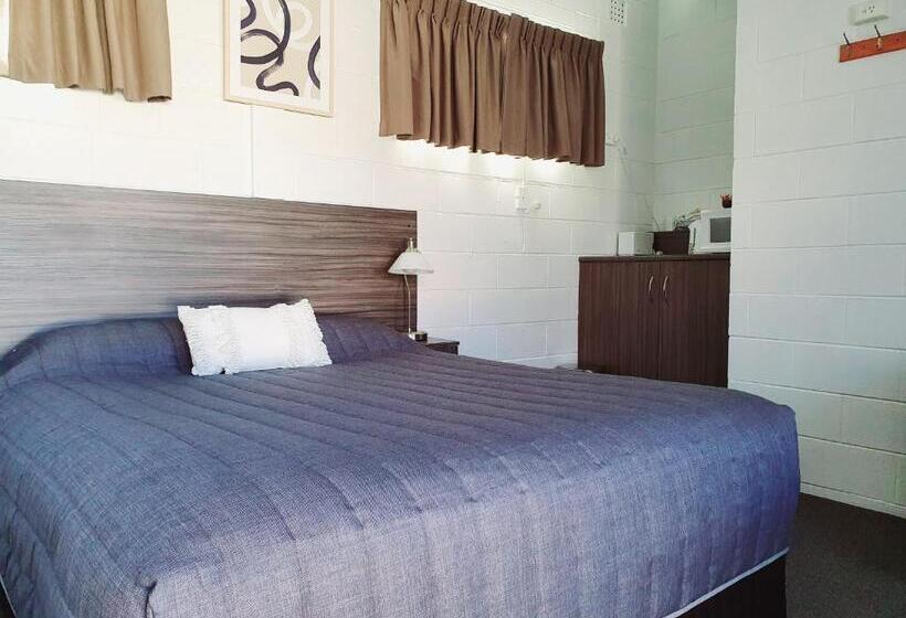 Номер Стандарт, Motel Riverbend