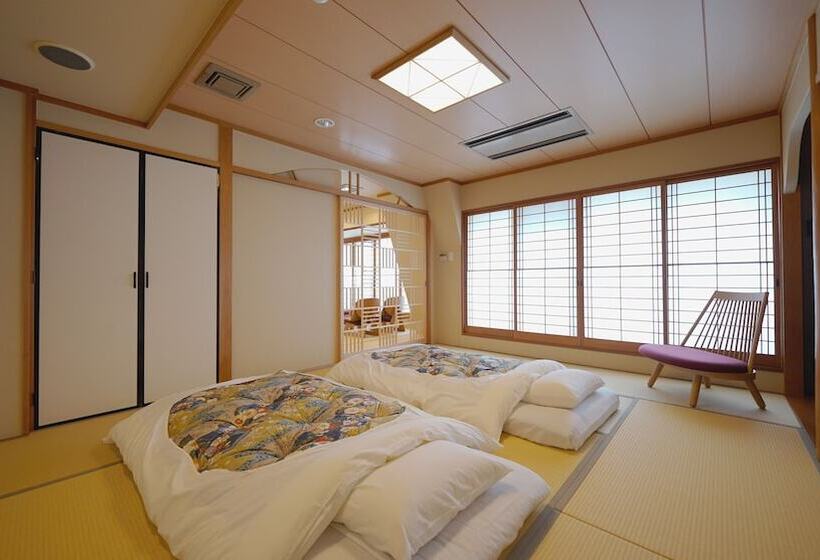 디럭스 룸, Nishiyama Ryokan   Established In 1953