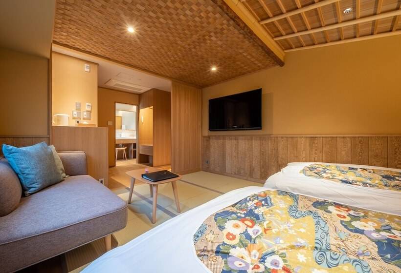 디럭스 룸, Nishiyama Ryokan   Established In 1953