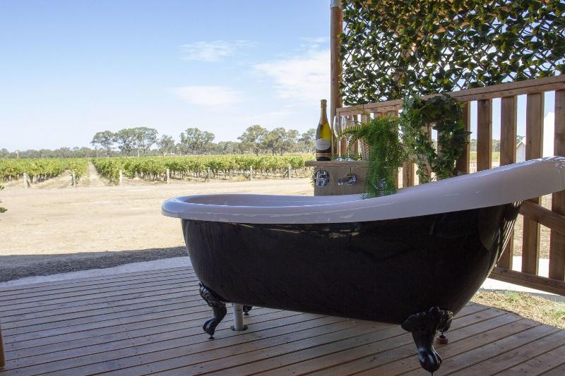 Standard Tent, Balgownie Estate Bendigo