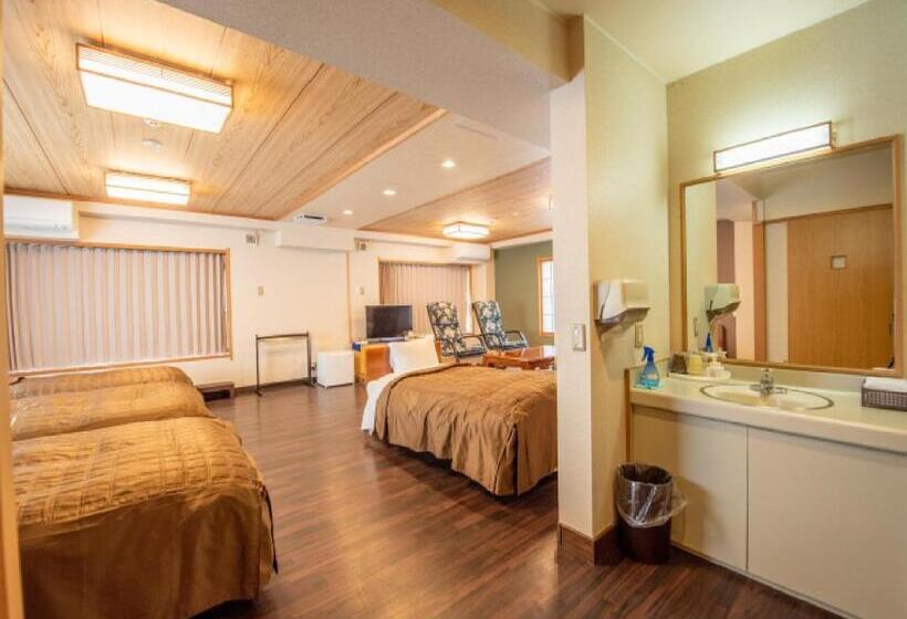四人标准间, Ryokan Hakura