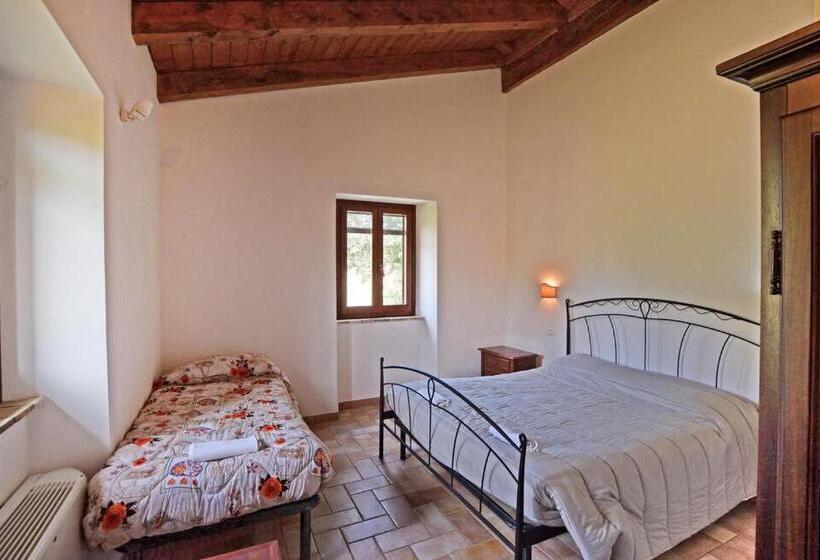 اتاق خانوادگی, Agriturismo La Macinara