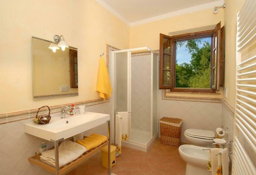 带2个卧室的公寓, Podere Santaadele