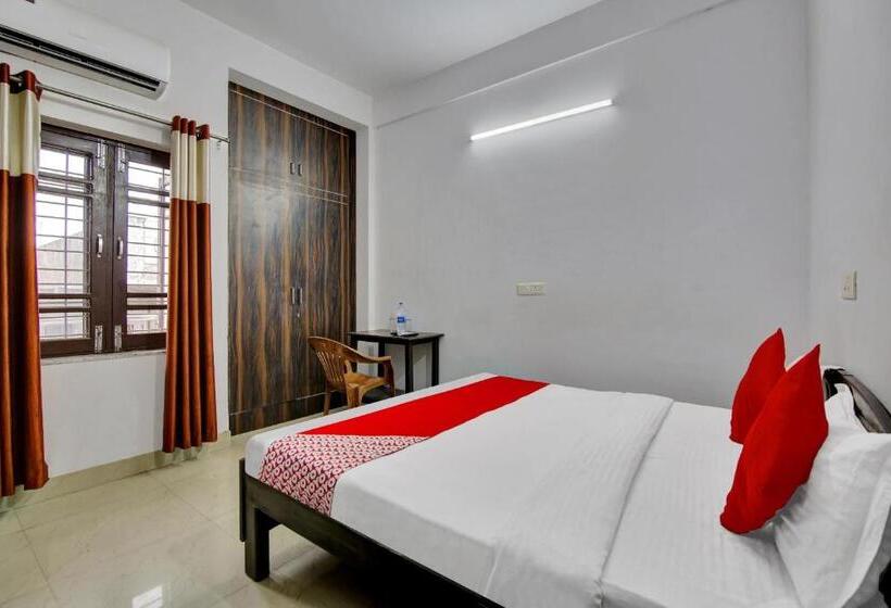 Трехместный Номер Классика, Oyo Flagship 7230  City Inn