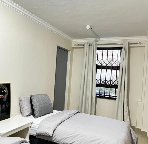 Семейный Номер, Montrose Bnb