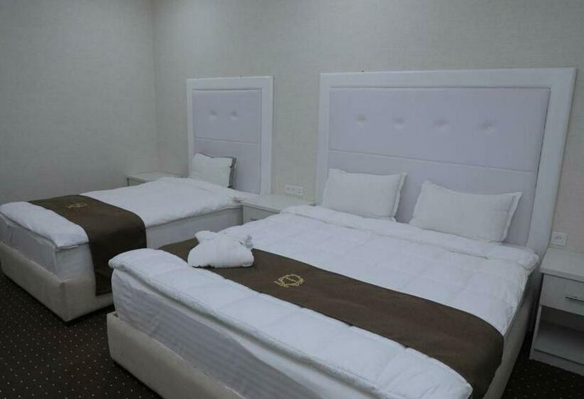 اتاق خانوادگی, Premium Hotel 777
