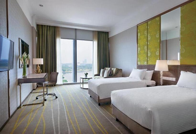 Номер Deluxe с Балконом, Dorsett Putrajaya