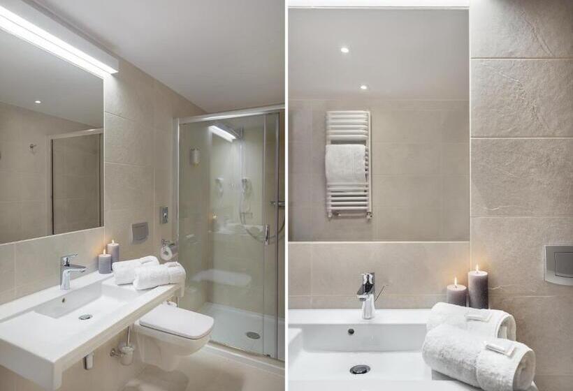 Quarto Estandar, Molo