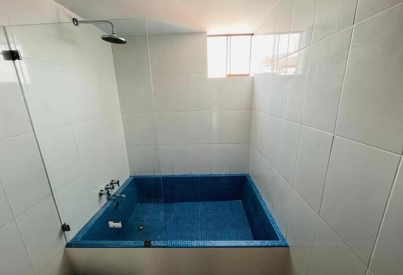 اتاق خانوادگی, Baños Del Inca Premium