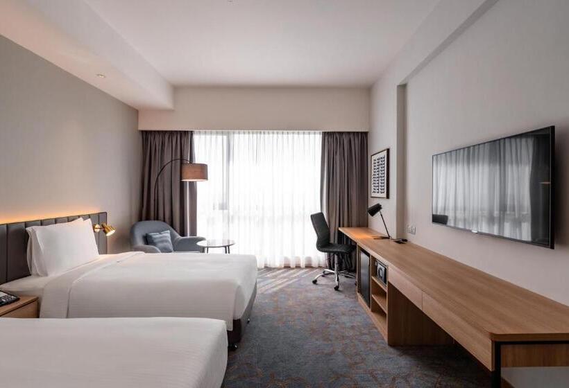 Номер Стандарт Верхний Этаж, Holiday Inn Sepang Airport By Ihg