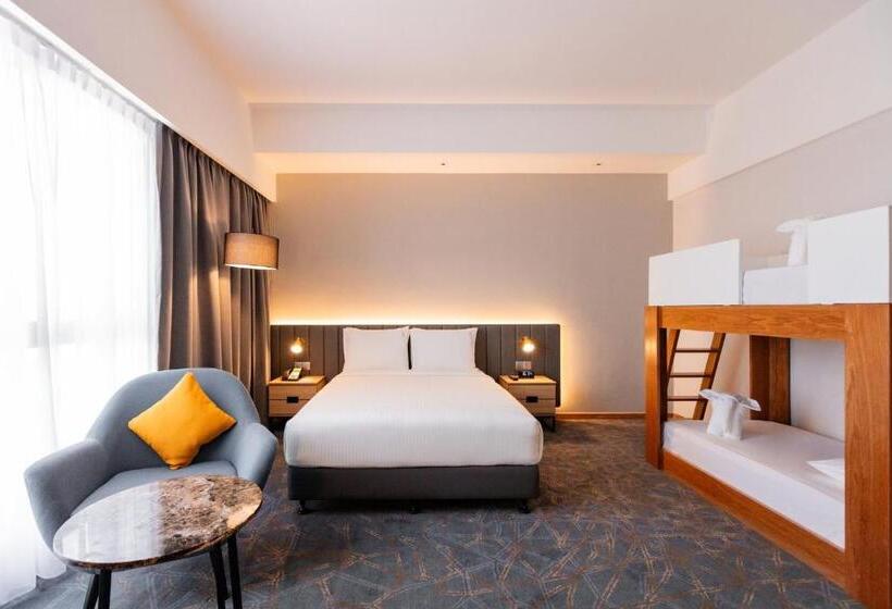 Quarto Familiar com beliches, Holiday Inn Sepang Airport By Ihg