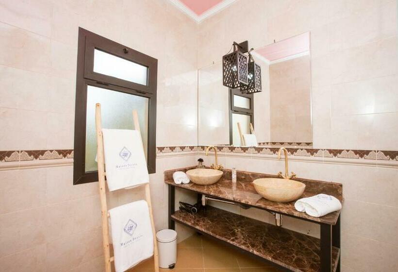 Трехместный Номер Стандарт Вид на Сад, Maison Daouia