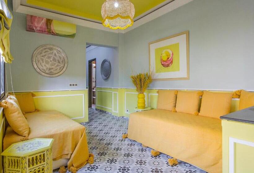 Четырехместный Номер Стандарт Вид на Сад, Maison Daouia