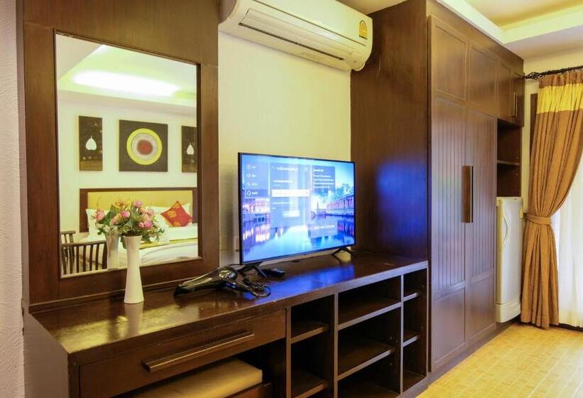 اتاق لوکس با بالکن, Arina Boutique Residence