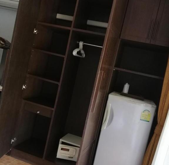 اتاق لوکس با بالکن, Arina Boutique Residence