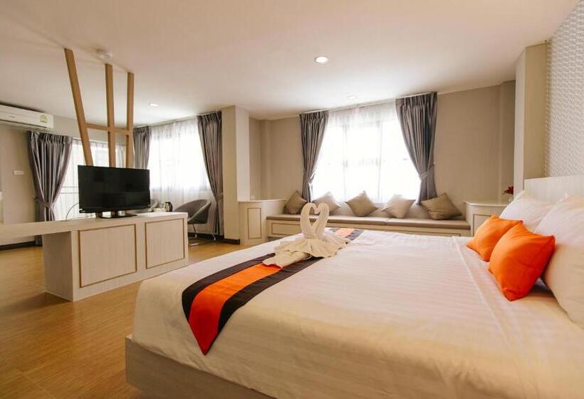Полулюкс, De Hug Hotel & Residence