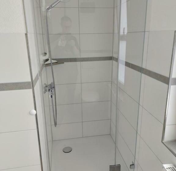 اتاق استاندارد, Cvjm Freizeithaus Ms Waterdelle