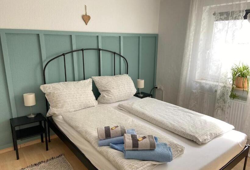 Апартаменты 2 Спальни, Buchlindenweg   Zimmer & Ferienwohnung