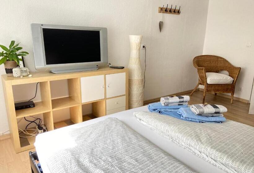 Апартаменты 2 Спальни, Buchlindenweg   Zimmer & Ferienwohnung