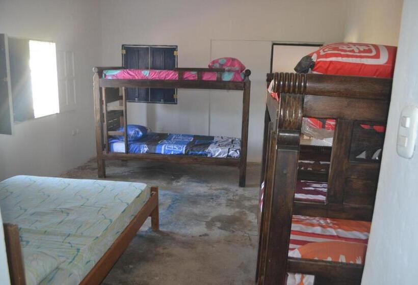 Quarto Familiar, Apartahostal Mafelo