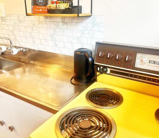 شقة غرفتين, Kurow Motel