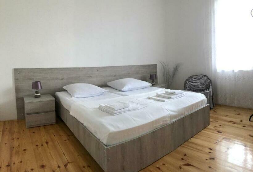 اتاق لوکس, ,anna S Guesthouse