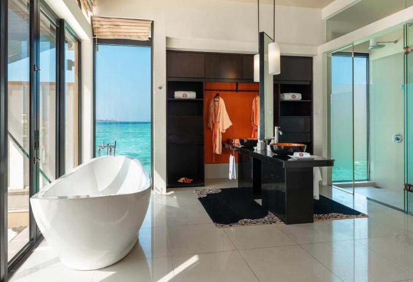 ویلای لوکس 1 خوابه, Angsana Velavaru In Ocean Villas   All Inclusive Select With 20 Percent Off On Return Sea Plane Tran