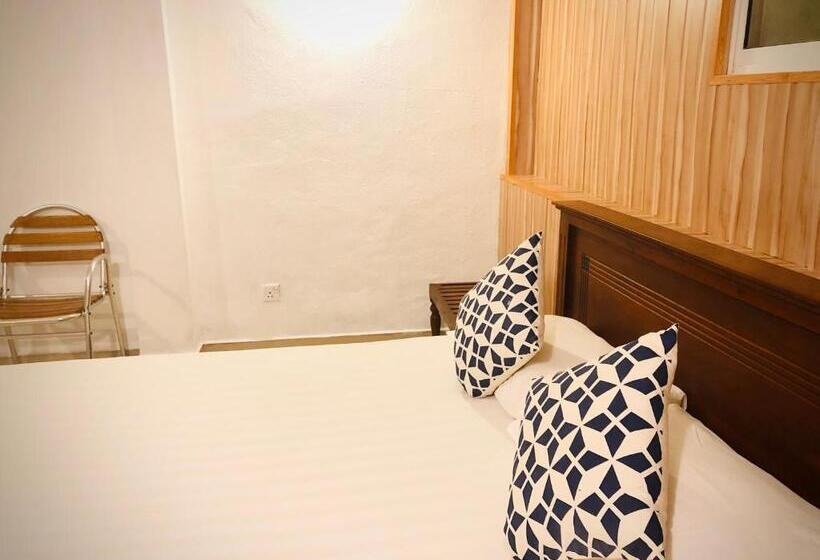 经济房, Holiday Inn Unawatuna